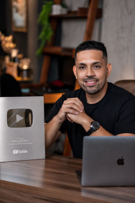 Marcos de Castro - mais de 1M faturados com Youtube